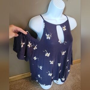 American Eagle Navy Floral Peek-a-Boo Short Sleeved Blouse Size Large